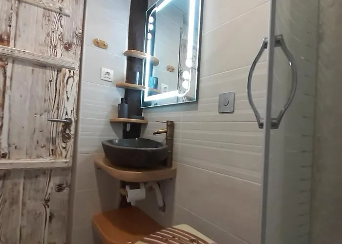 Relax Holistic House *